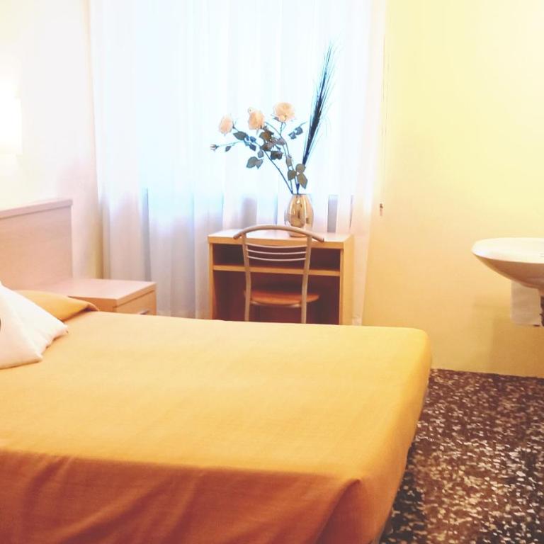 Hotel Santa Lucia - Single Room with Garden View - 1