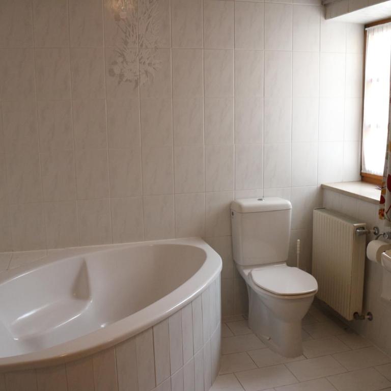 Haus Schönegger - Doppelzimmer mit Gartenblick - 3