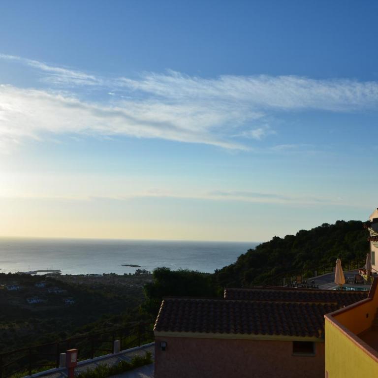 Hotel Castello Budoni - Camera Tripla con Vista Mare - 5