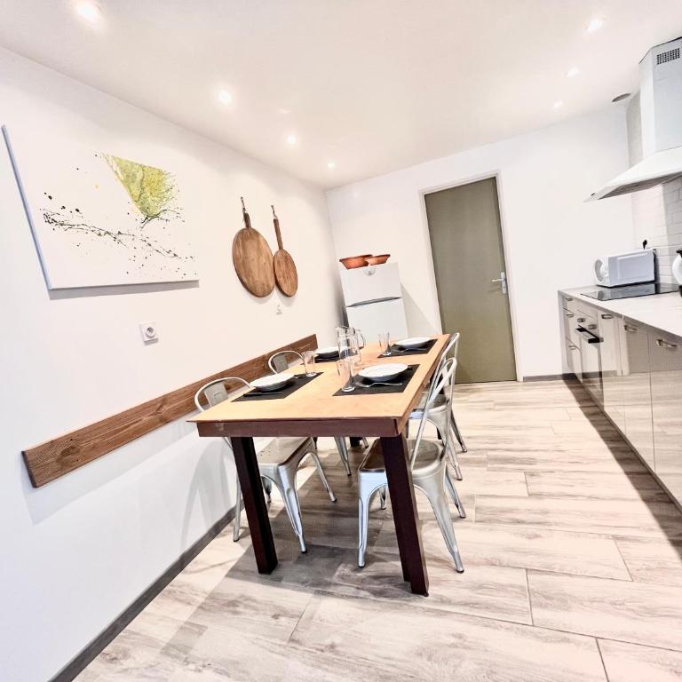 Maison familiale 4 ch 2 min Cité et Remparts - Casa con 4 camere da letto - 3