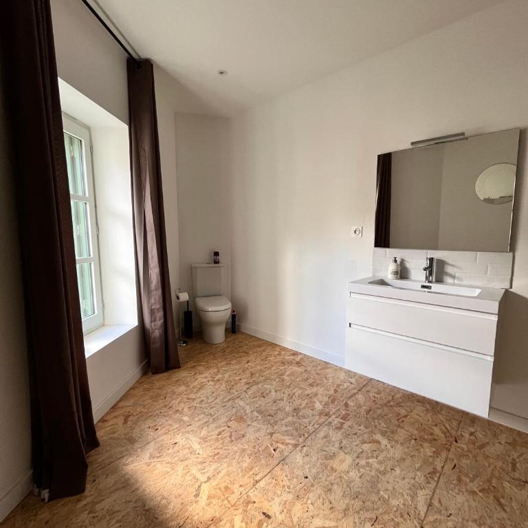 Maison familiale 4 ch 2 min Cité et Remparts - Casa con 4 camere da letto - 4