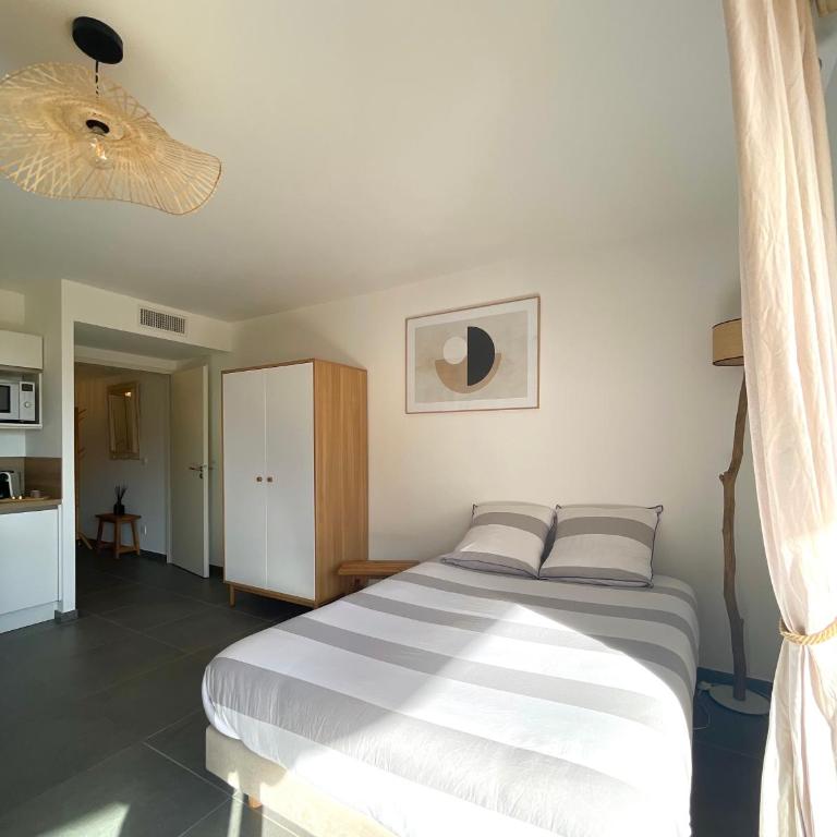 Luxueux Studio Neuf - Frontière Monaco - Piscine - Parking privé - Studio - 25