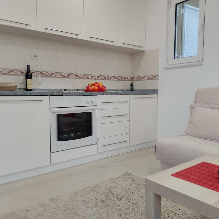 Splendid studio apartment - Apartment with Balcony - 24