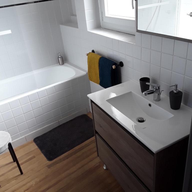 MAISON DE VILLE AVEC GARAGE ET TERRASSE - Appartamento con 2 Camere da Letto - 22
