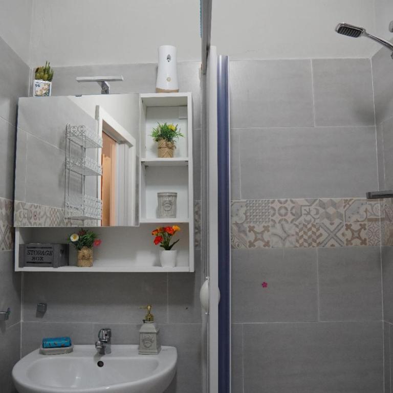 Lilly's House - Appartamento con 1 Camera da Letto - 26
