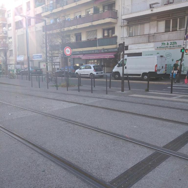 Elegant F1 proche tramway et plage - Appartement 1 Chambre - 18