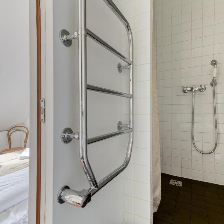 Studio Cocoon with View in the Heart of Paris 09 - Estudio - 9