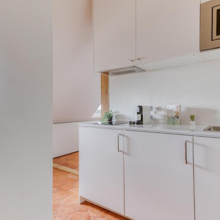 Studio Cocoon with View in the Heart of Paris 09 - Estudio - 6