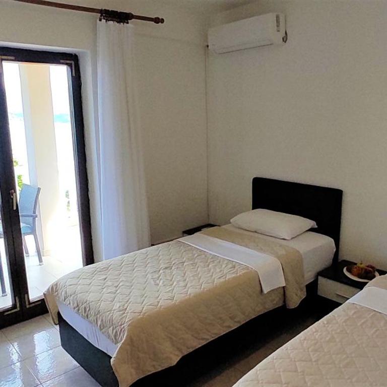 Villa Boka Sunrise Apartments - Apartment with Sea View - 5