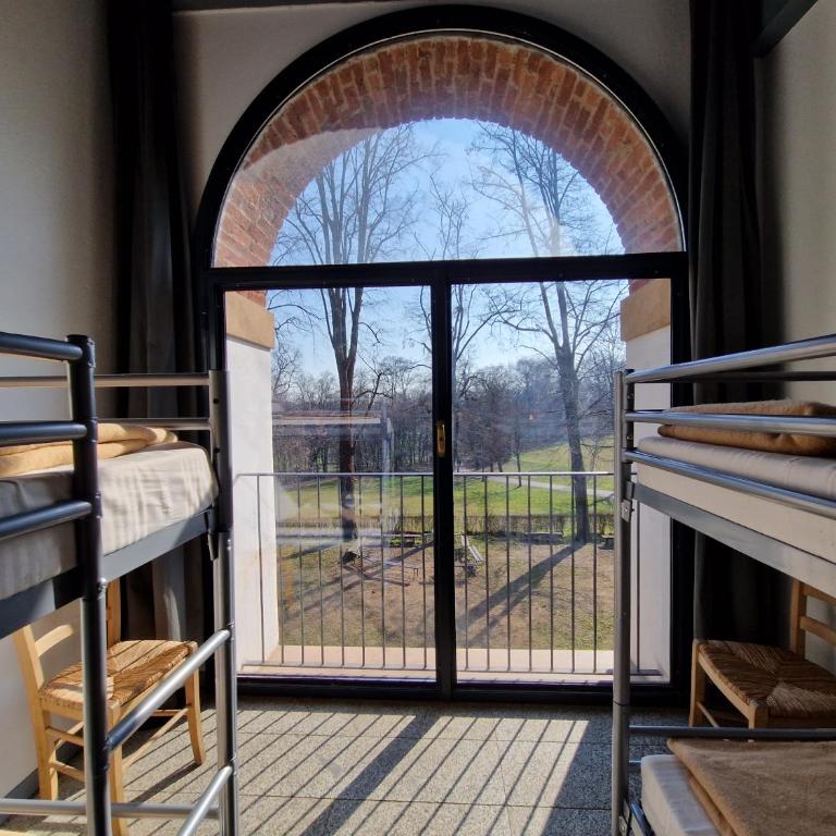B&B e Ostello, Parco di Monza, CASCINA COSTA ALTA - Posto Letto in Dormitorio Misto con 4 Letti - 1