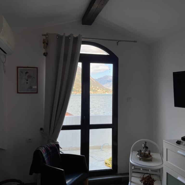 Apartment Jovana - Studio Apartment with Sea View - 9