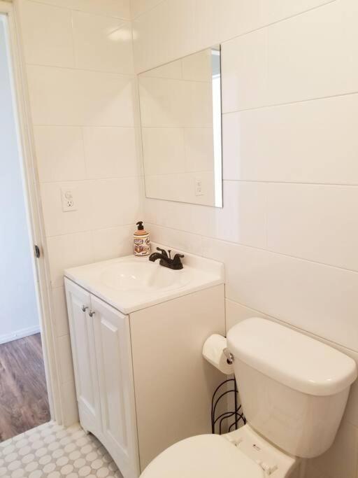 Tu Casa de Familia - Four-Bedroom House - 26