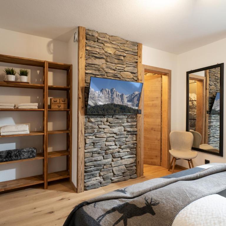 Alpine Lodge Brixen - Deluxe Apartment - 22