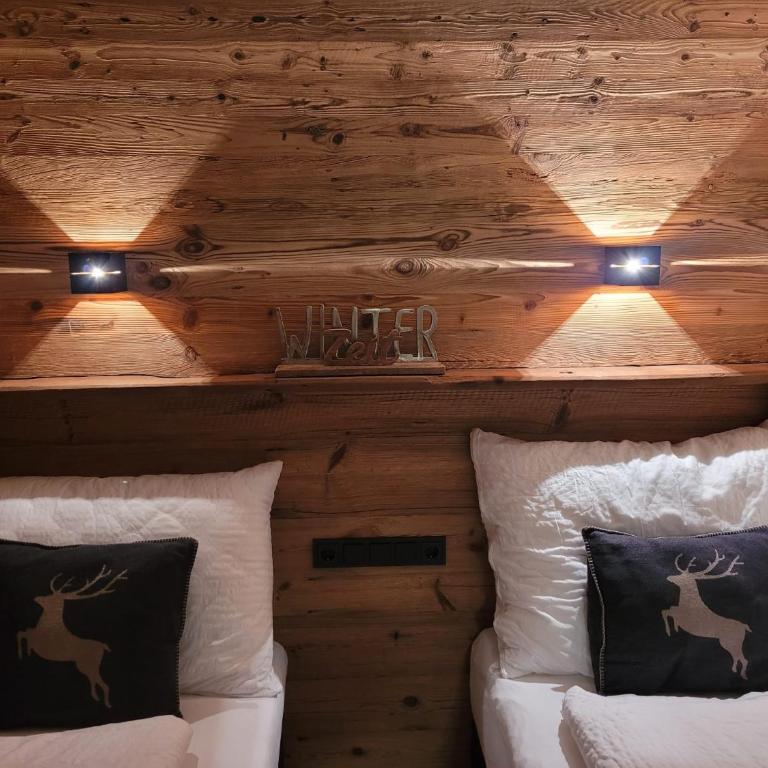 Alpine Lodge Brixen - Deluxe Apartment - 38