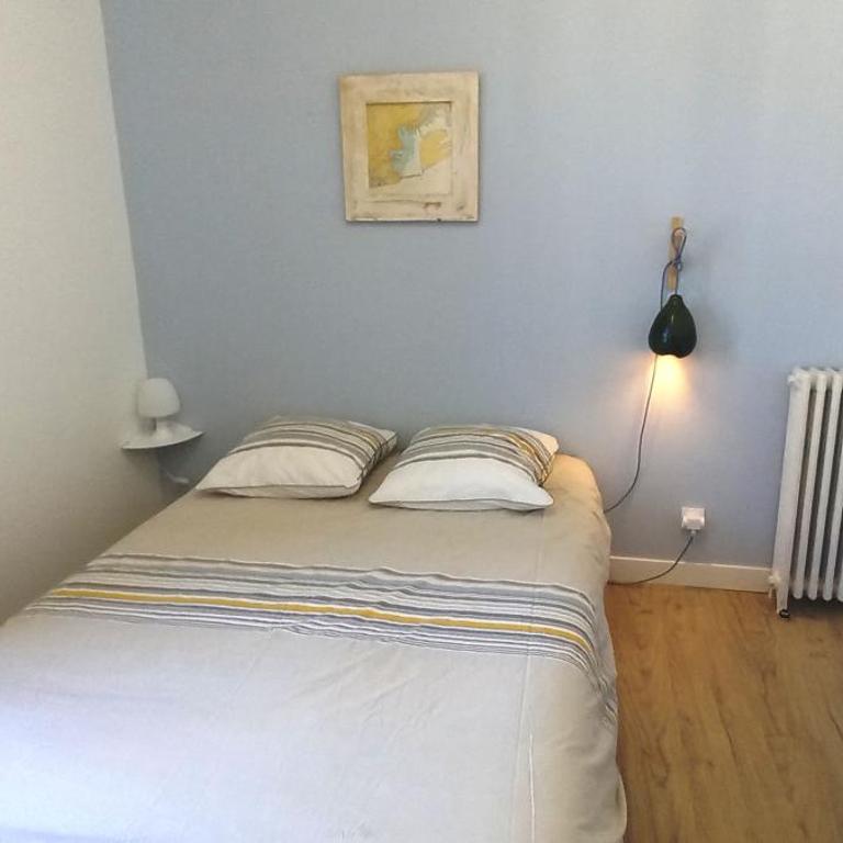 Histoire de Loire - LAYON - Chambre Double avec Salle de Bains Commune - 1