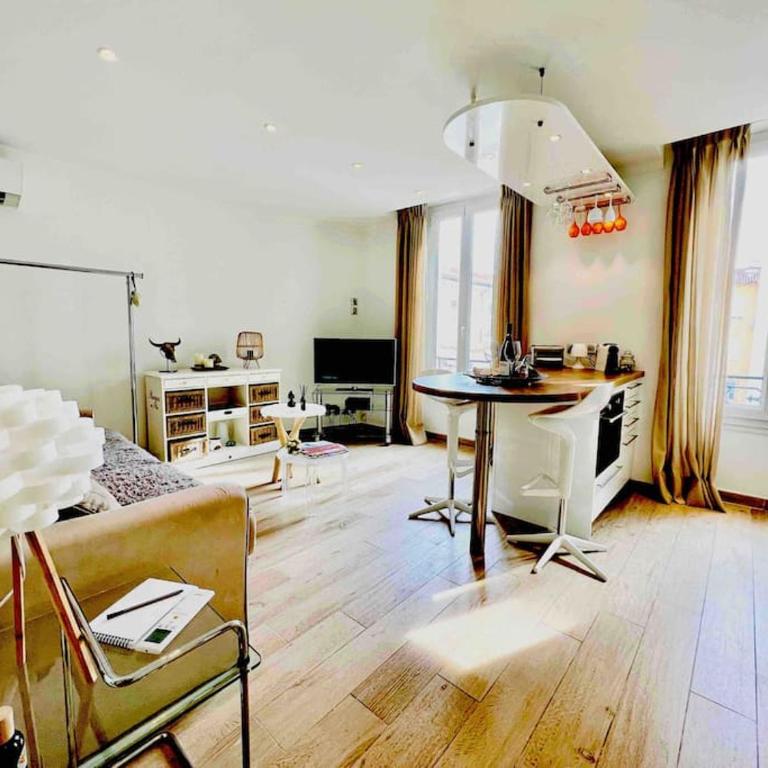 Cannes centre , magnifique , 5 min palais - Apartamento de 1 dormitorio - 32