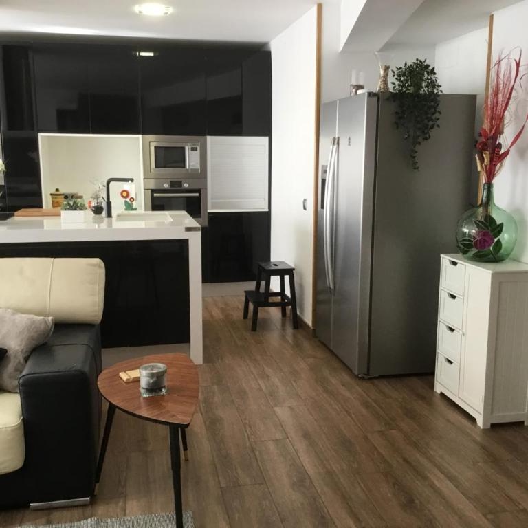 Gran piso alto LuzDiseño centrico con garaje - Apartamento de 2 dormitorios - 34