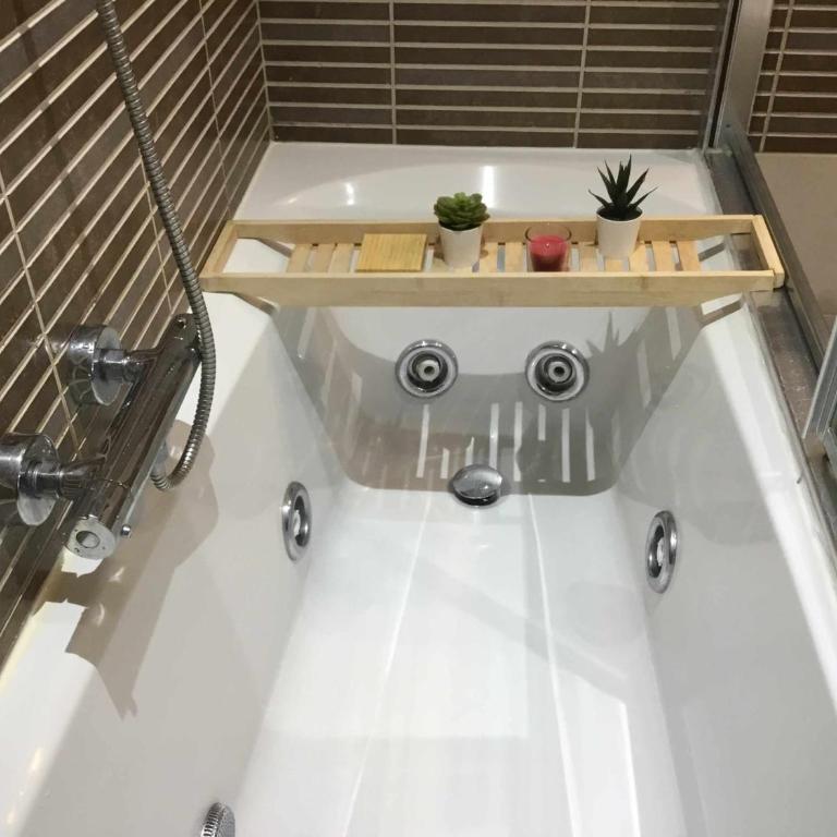 Gran piso alto LuzDiseño centrico con garaje - Apartamento de 2 dormitorios - 46