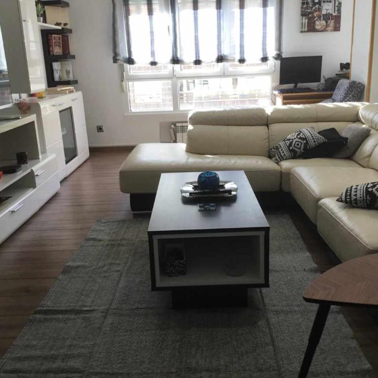 Gran piso alto LuzDiseño centrico con garaje - Apartamento de 2 dormitorios - 52