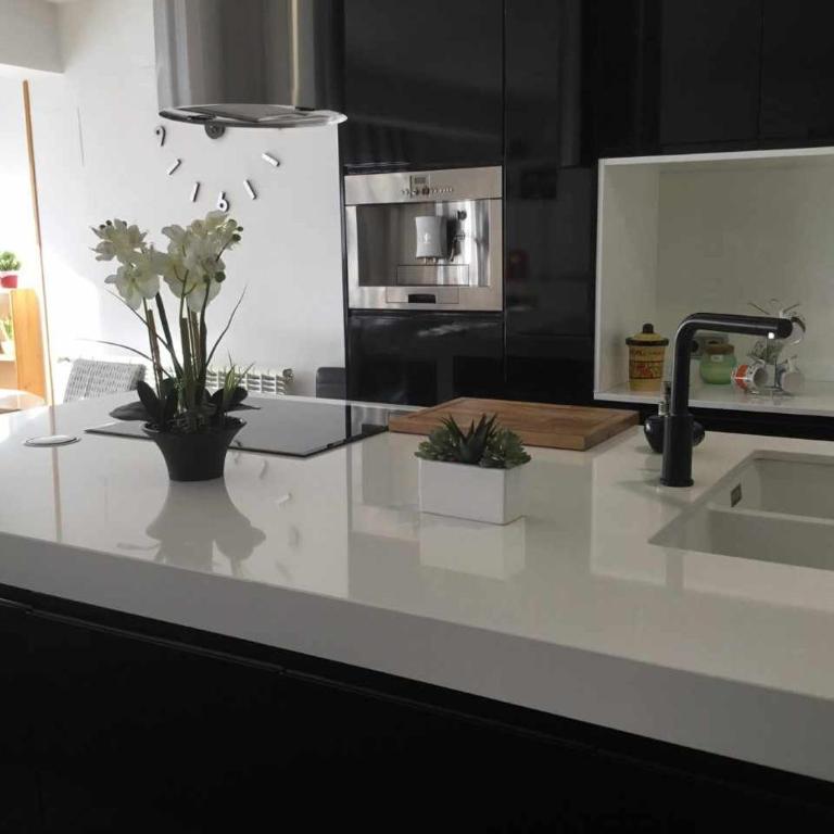 Gran piso alto LuzDiseño centrico con garaje - Apartamento de 2 dormitorios - 66