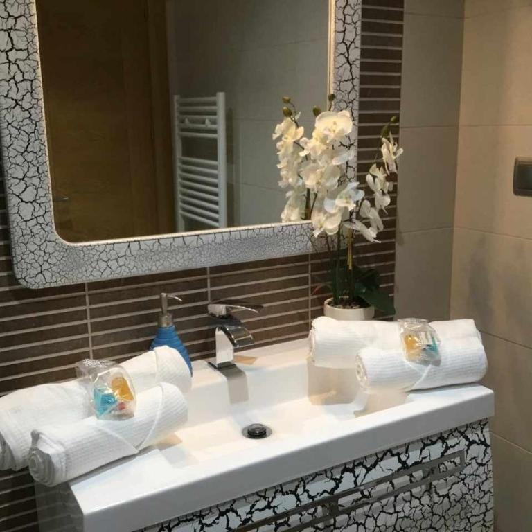 Gran piso alto LuzDiseño centrico con garaje - Apartamento de 2 dormitorios - 85