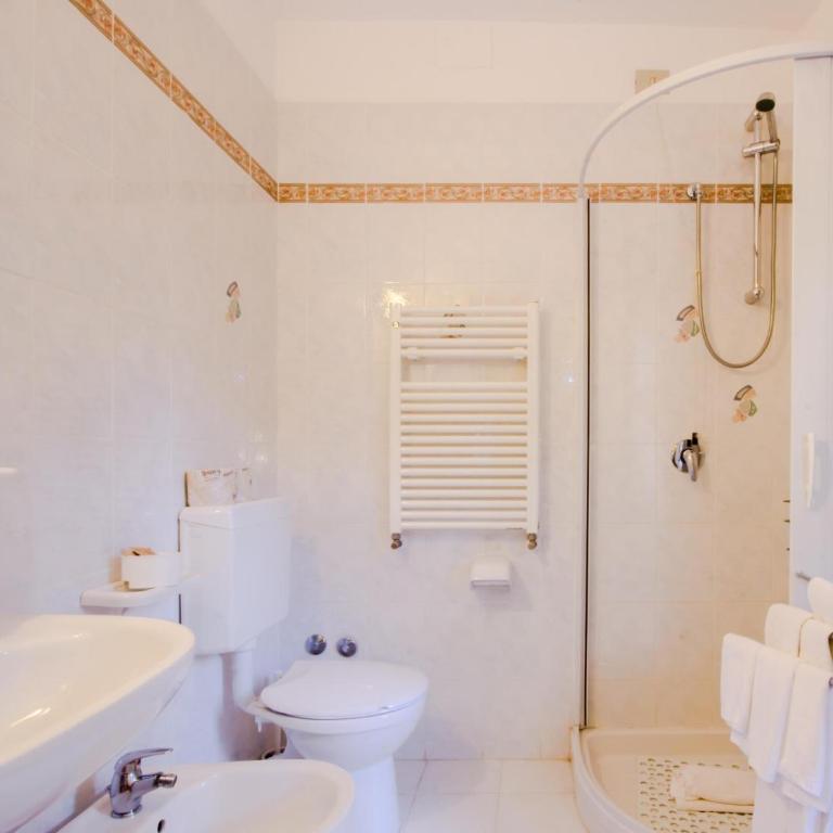 Albergo Villa Gaia - Camera Quadrupla - 5