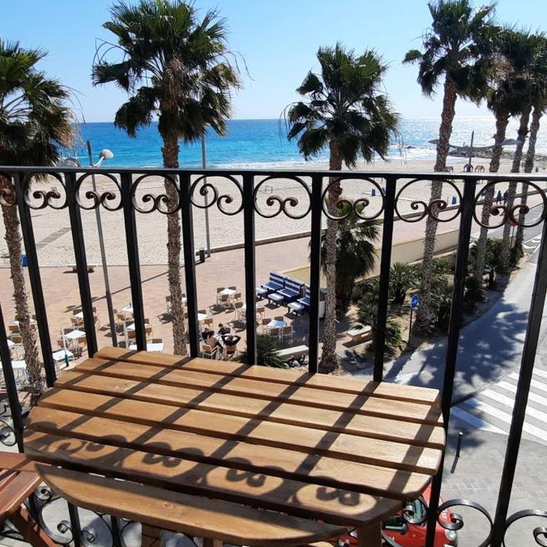 AR28-1, Coqueto apartamento en primera línea de playa - One-Bedroom Apartment - 22