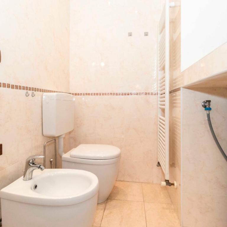 GuestHost - Piazza Statuto Comfy APT - with 2 Balconies - Two-Bedroom Apartment - 39