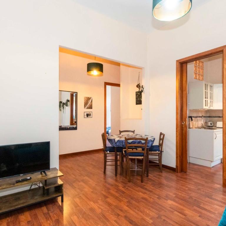 GuestHost - Piazza Statuto Comfy APT - with 2 Balconies - Two-Bedroom Apartment - 13