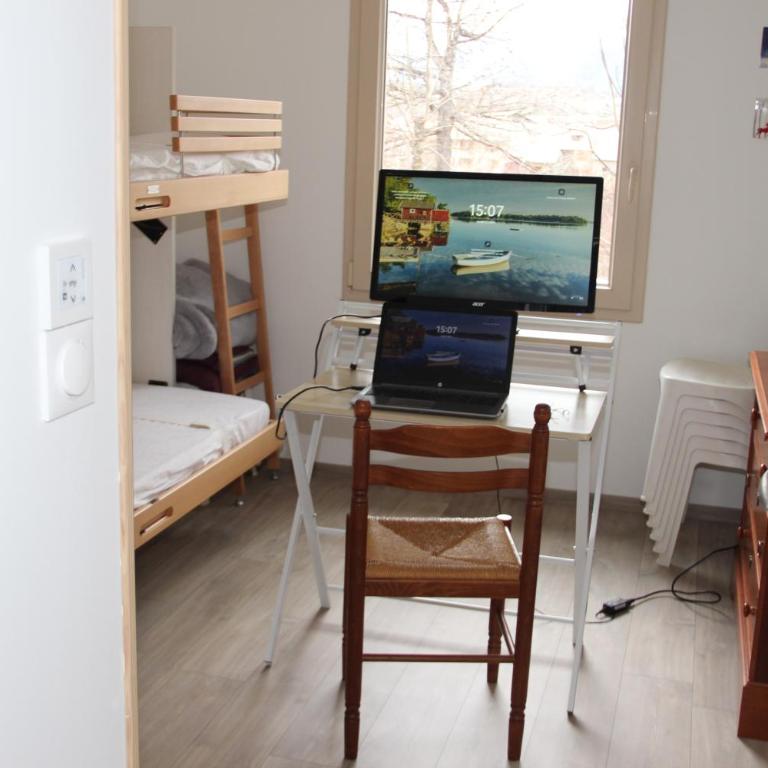 ANCELLE TAILLAS RDC CHALET - Appartement 3 Chambres - 22