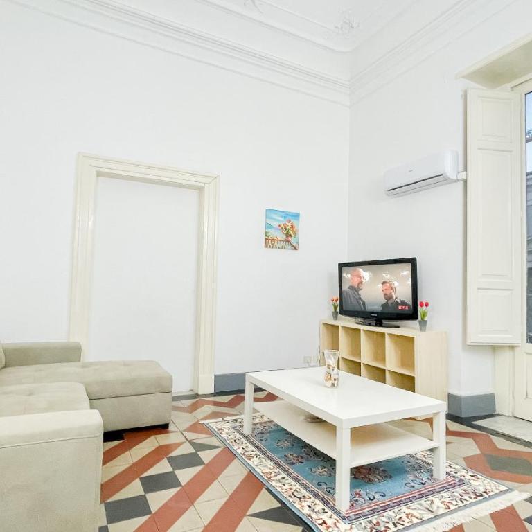 San Giuliano's Street - Holiday Home - Four-Bedroom House - 1