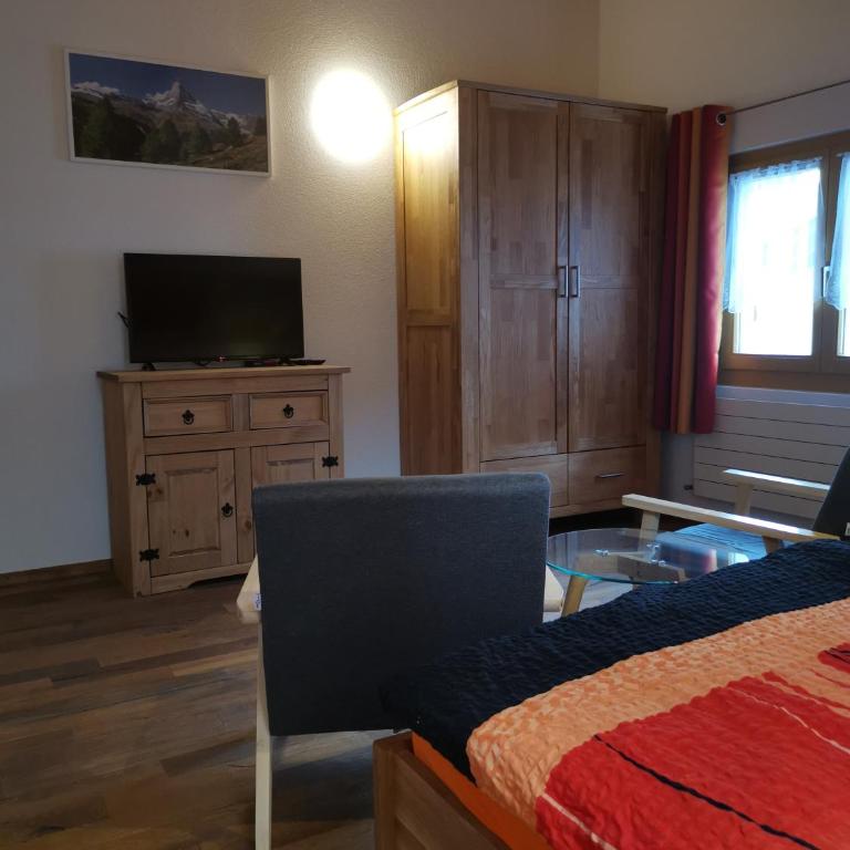 Chalet-Daheim-Fiesch 3,5-Zimmerwohnung - Apartamento de 2 dormitorios - 9