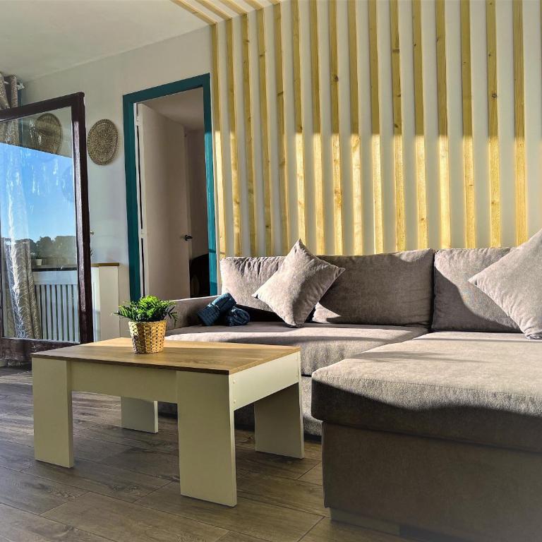 Vivalidays Kaylo - Fenals - LLoret de Mar - Apartamento con balcón - 2