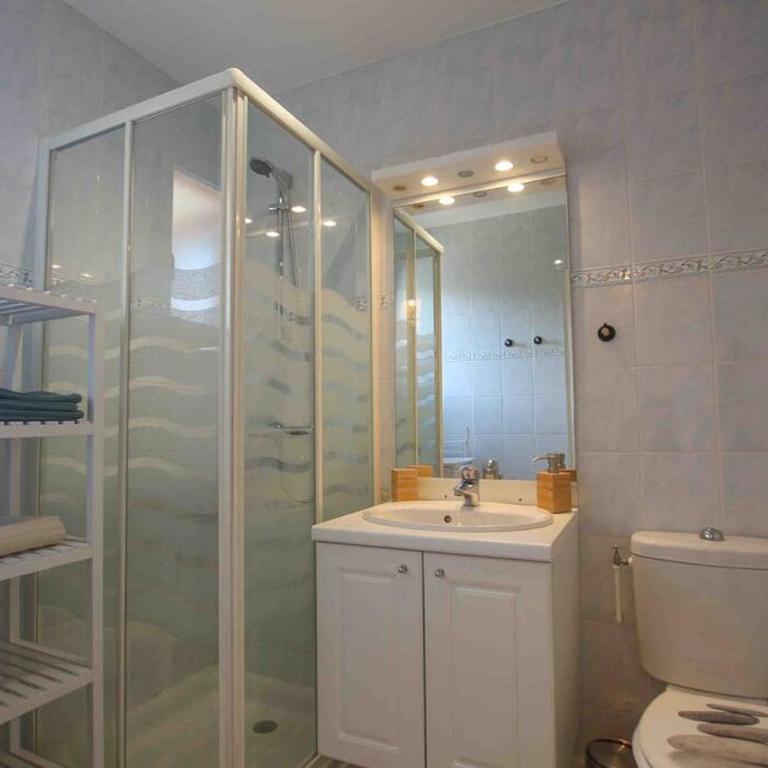 Super emplacement, appartement 2 chambres - Appartement 2 Chambres - 2