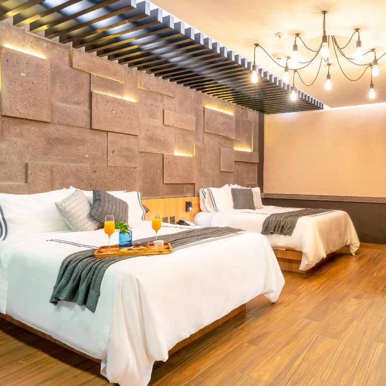 Hotel Patio Santiago - Deluxe Double Room with Two Double Beds - 1