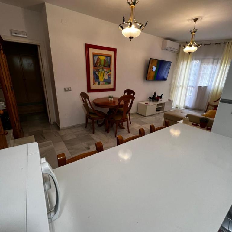 Synergy Apartment, 2 bedroom, City Center BY NAMASTE ELITE - Apartamento - 13