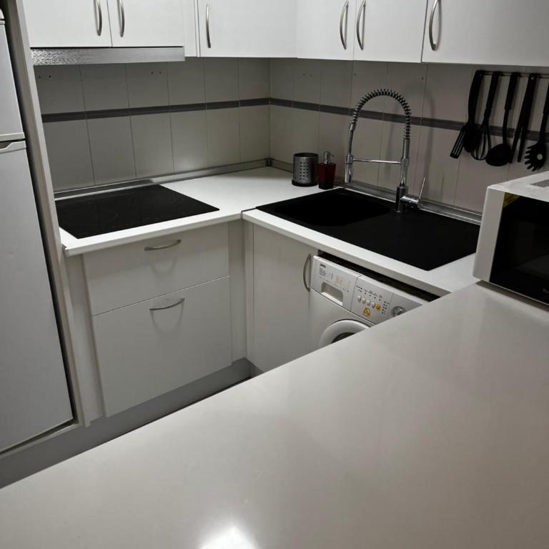 Synergy Apartment, 2 bedroom, City Center BY NAMASTE ELITE - Apartamento - 15