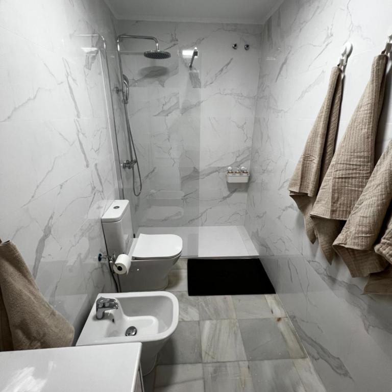 Synergy Apartment, 2 bedroom, City Center BY NAMASTE ELITE - Apartamento - 21