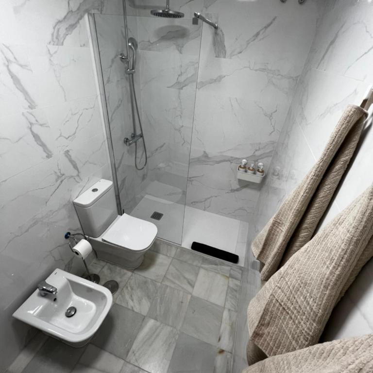 Synergy Apartment, 2 bedroom, City Center BY NAMASTE ELITE - Apartamento - 23