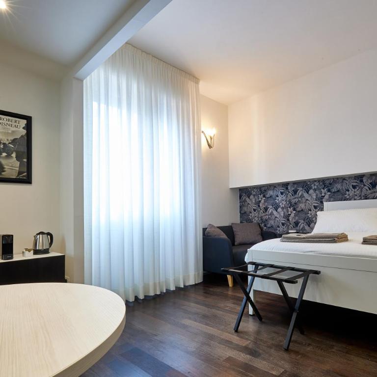 Suite in Town - Camera Matrimoniale con Bagno Privato - 1