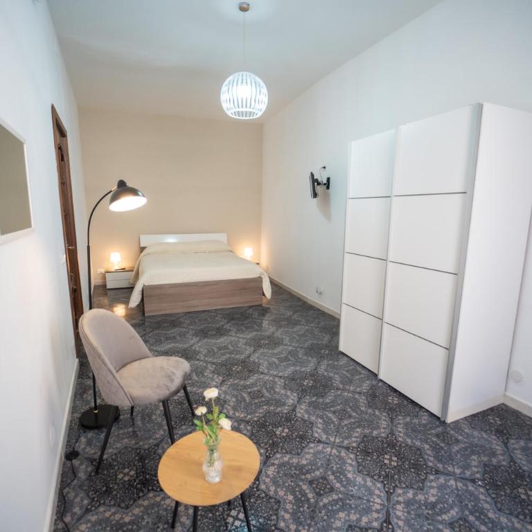 Al Corso 213 - Appartamento con 2 Camere da Letto - 12