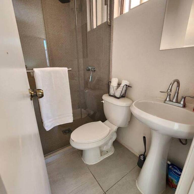 Práctico y cómodo caminando a la Expo Guadalajara - Two-Bedroom Apartment - 21