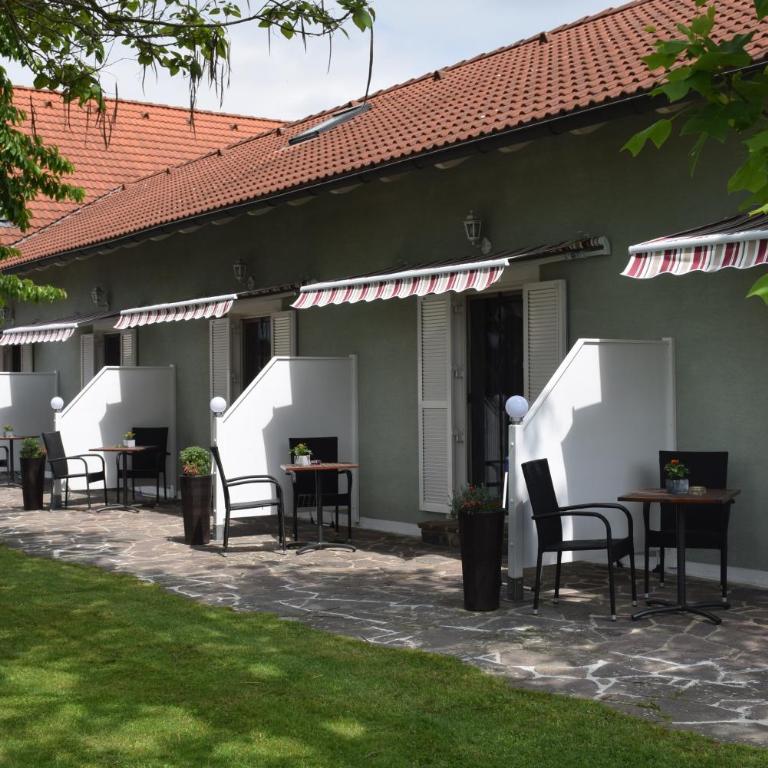 Gästehaus Sabina- Frühstückspension, Bed & Breakfest - Doppelzimmer mit Terrasse - 22