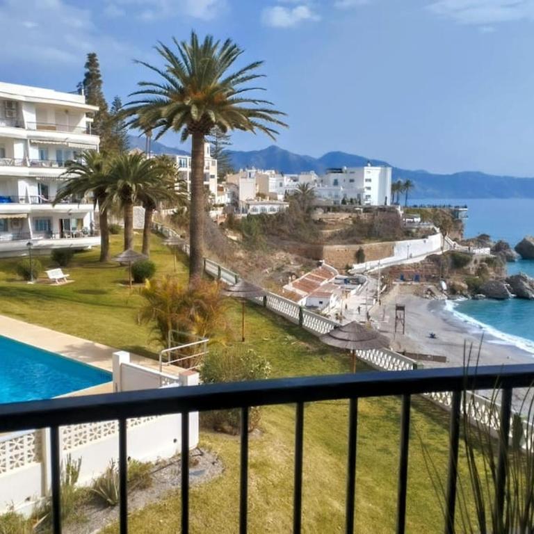 Central 2 bedroom with sea views, Acapulco Playa, Nerja - Apartamento de 2 dormitorios - 6
