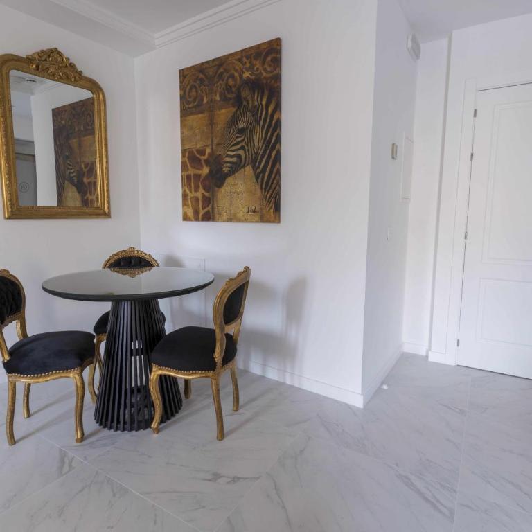 THE CLOCK HOUSE - Luxury Urban Suites - Suite Deluxe - 6