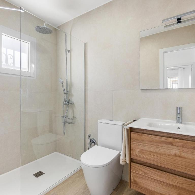 Villa Reformada en Residencial Orihuela Costa - Villa de 2 dormitorios - 23