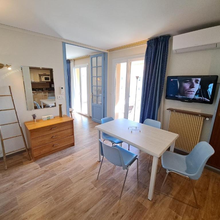 Residence Veles Plage - Appartement 1 Chambre avec Terrasse (3 Personnes - Vue sur Mer - Deuxième Étage) - 2
