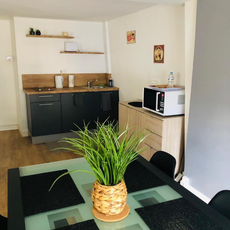 Le Petit Graoully - Chambre Quadruple avec Salle de Bains Commune - 4