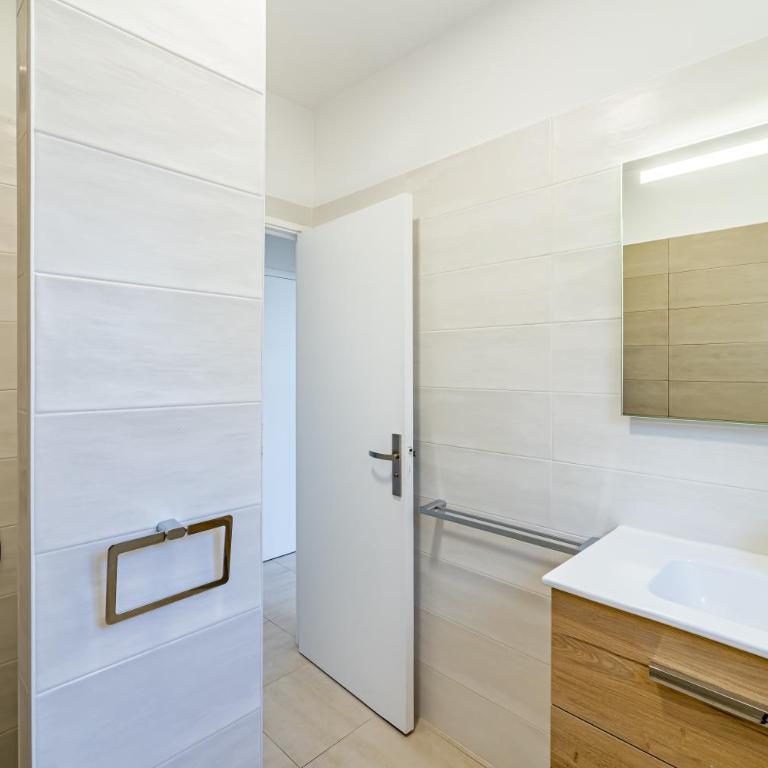 Superbe appartement 2 chambres en haut de Villa - Apartment mit 2 Schlafzimmern - 15