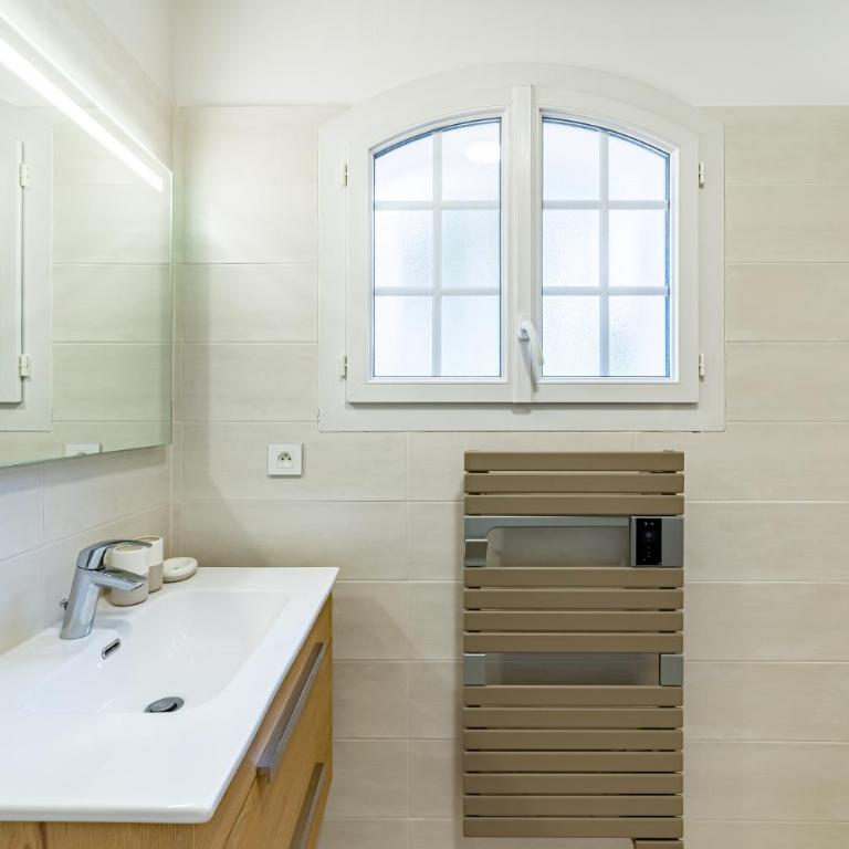 Superbe appartement 2 chambres en haut de Villa - Apartment mit 2 Schlafzimmern - 14